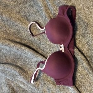 Victoria  Secret body by Victoria lined demi/ demi bustle double 32A bra